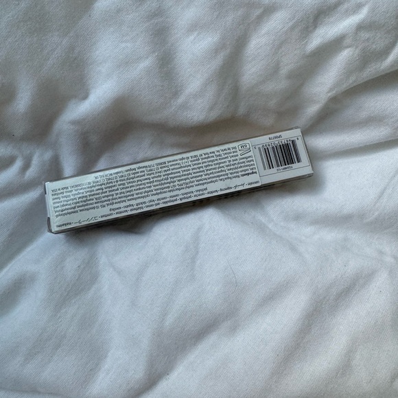 Tarte shape tape. New in box. 27S light-medium sand - Picture 5 of 6